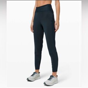 Lululemon Chase the Chill pant